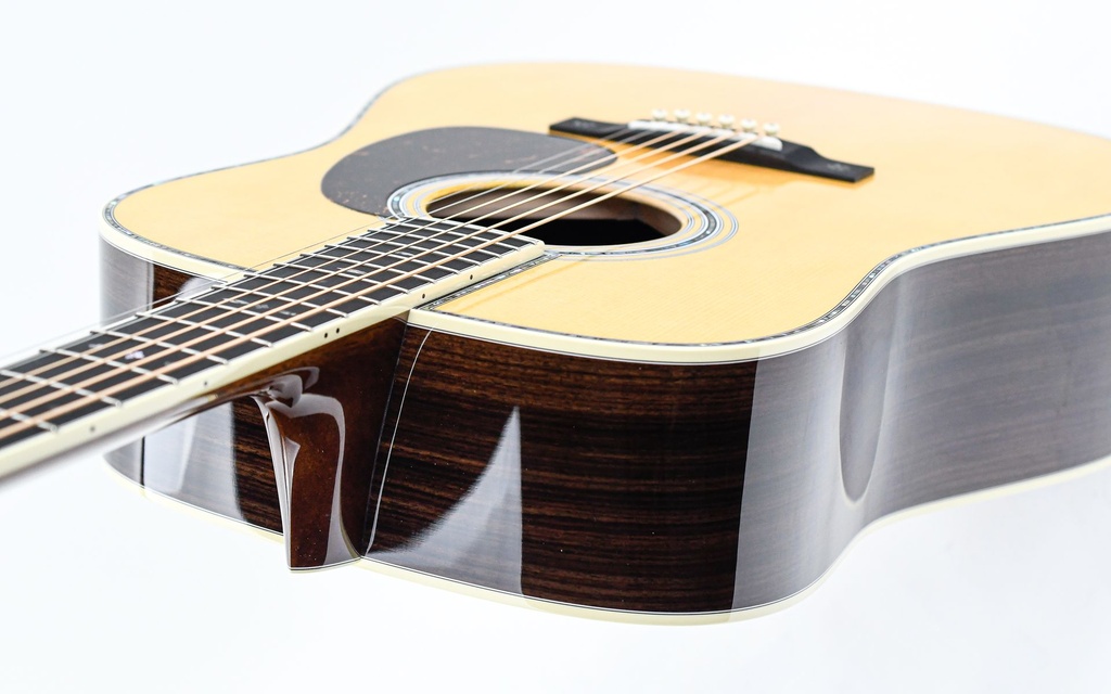 新品同様！！　「 Martin Djr.2 」！！ Martin 000-42 Standard Acoustic Guitar at The Music Emporium